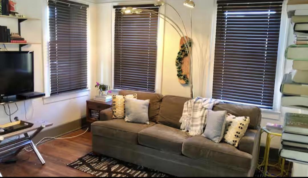 Sunny Nest In Starland Arts District Apartment