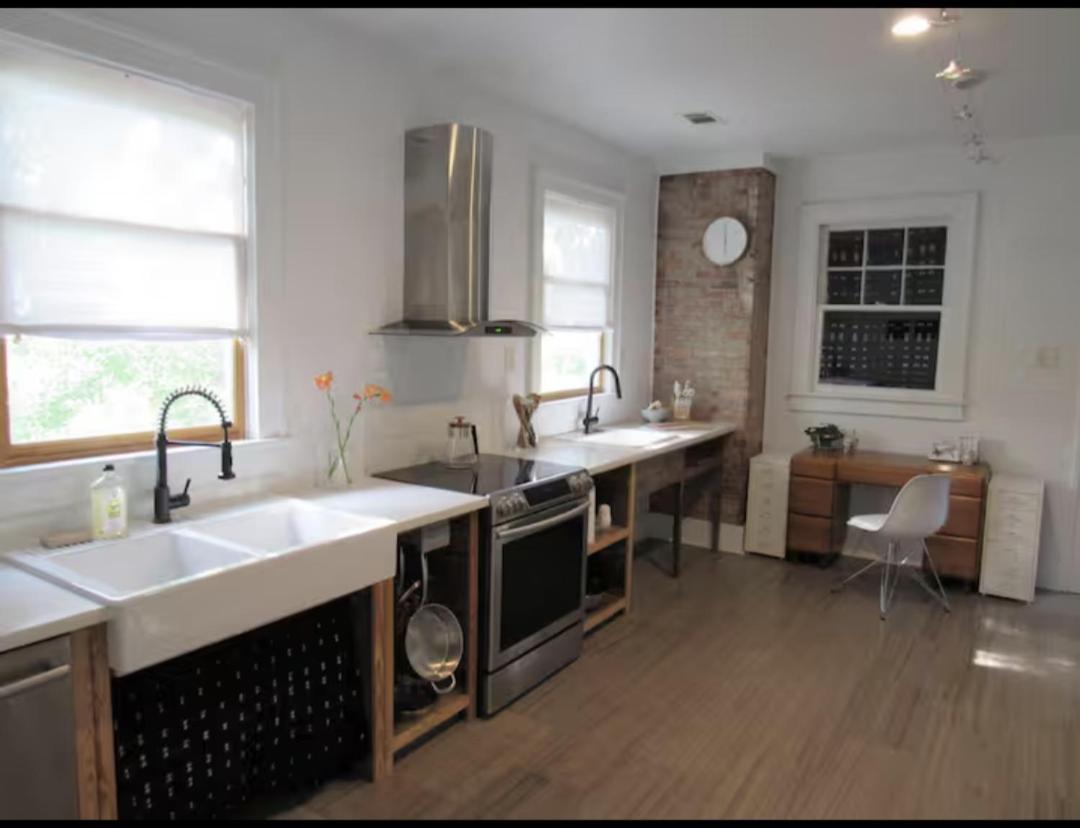 Sunny Nest In Starland Arts District Apartment Savannah